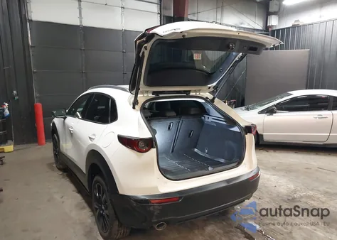 2024 Mazda Cx-30 2.5 Turbo Premium Package z USA, uszkodzony, nr VIN 3MVDMBDY7RM706554